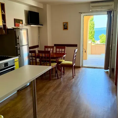 Viveniti Кленовица