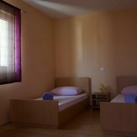 Viveniti Lägenhet Klenovica